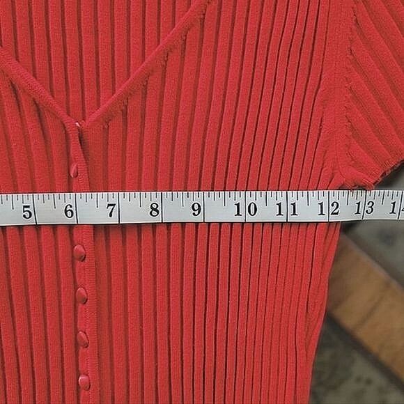 Vtg 90s Planet red rib knit fitted V-neck short sleeve cardigan - Picture 11 of 13